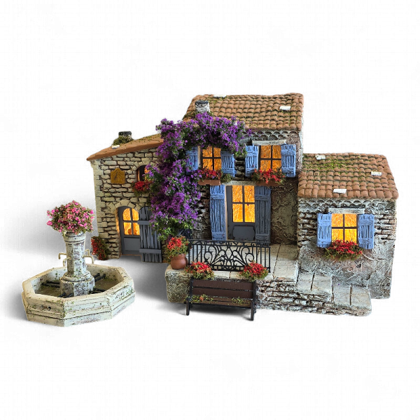 Village miniature avec le Garlaban en fond pour une crèche provençale authentique