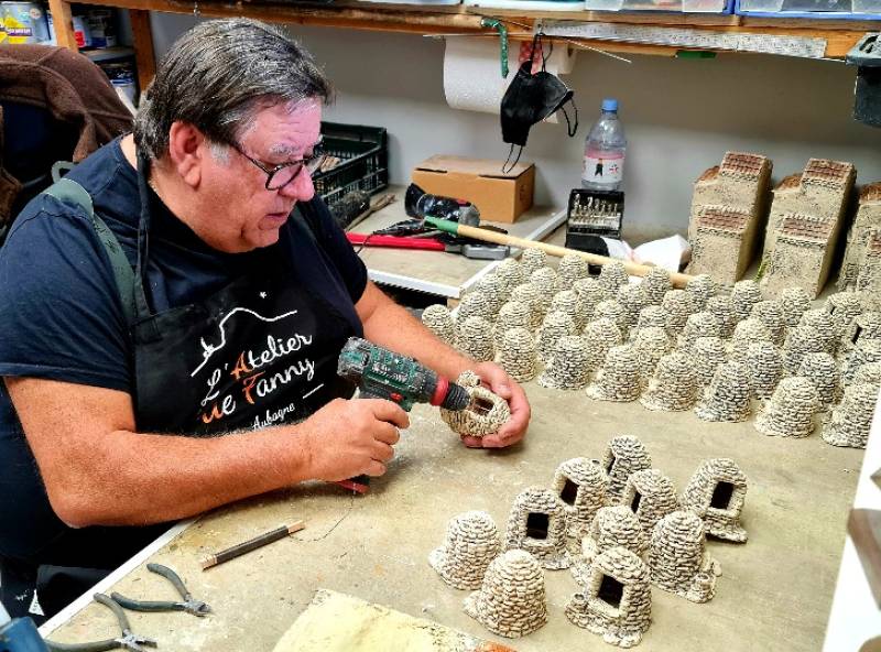 Acheter en ligne des Décors de crèches pour vos santons de Provence à orange 