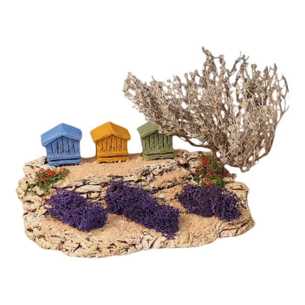 Ruche avec lavandes pour vos santons de Provence 