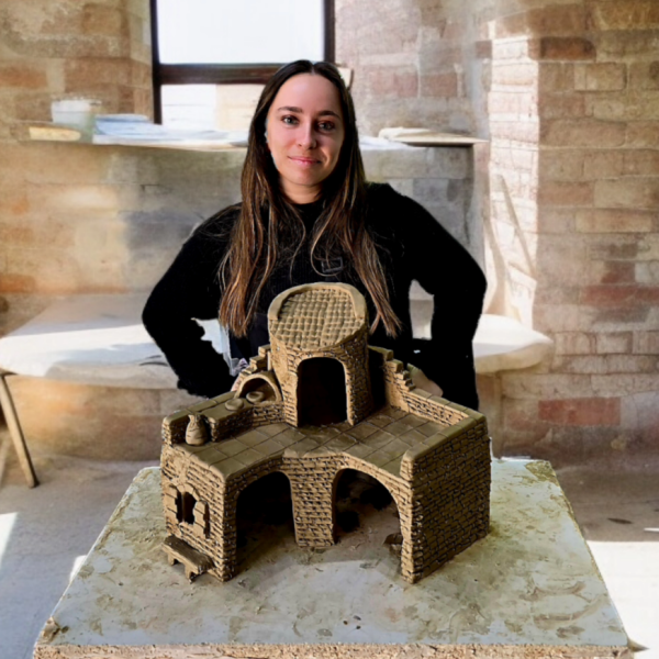 Faites un Stage sculpture et modelage et découvrez notre métier en sculptez votre décor de crèche en argile dans notre atelier à Aubagne