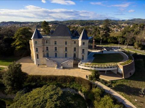Le château de la Buzine
