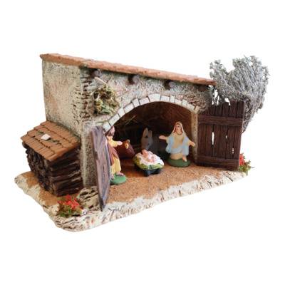 Décors miniatures pour créer une crèche provençale harmonieuse près d’Aix-en-Provence