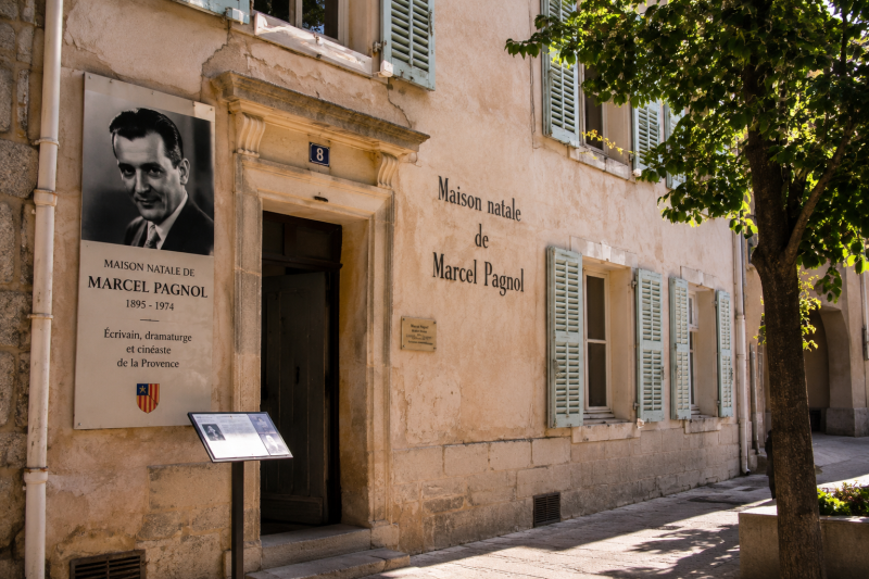 Maison natale de Marcel Pagnol à Aubagne, au cœur de la Provence entre histoire, culture et paysages du Garlaban