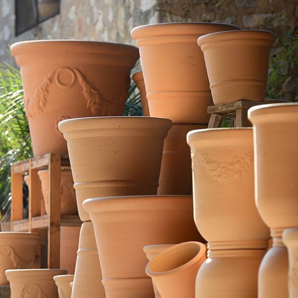 Fabrication et vente de Poteries et Céramique à Aubagne dans les Bouches-du-Rhône Poterie Ravel